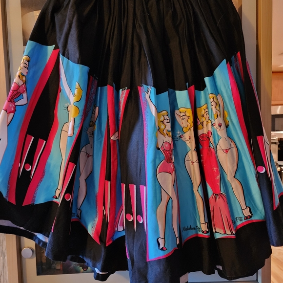 Size XS Pinup Couture Rare Unicorn Burlesque Jenny with artwork by Micheline Pit - Picture 9 of 9